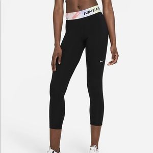 Nike Pro 7/8 Tie-Dye Leggings size S